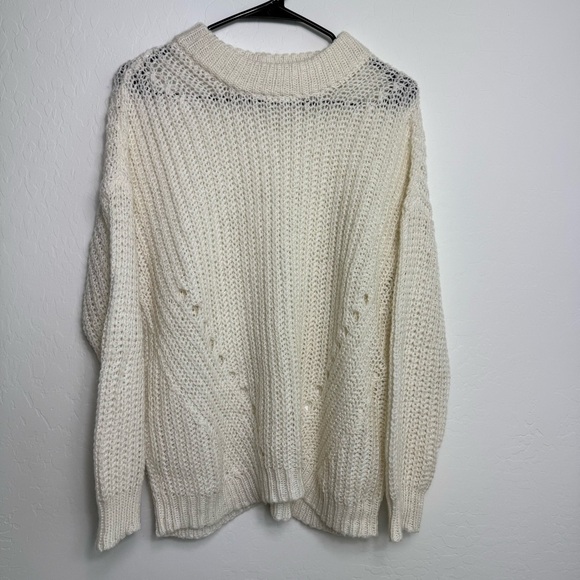 American Eagle Outfitters Sweaters - American Eagle Outfitters Cream Knit Sweater